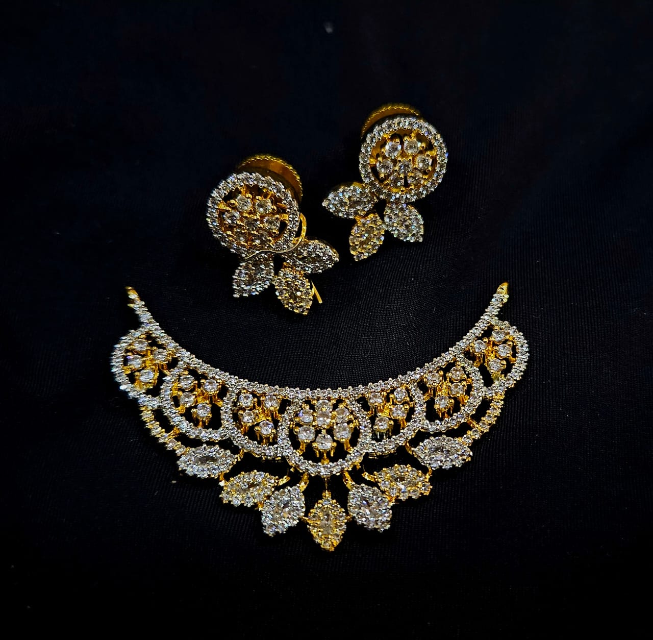 Blossom Vine Pendant Set